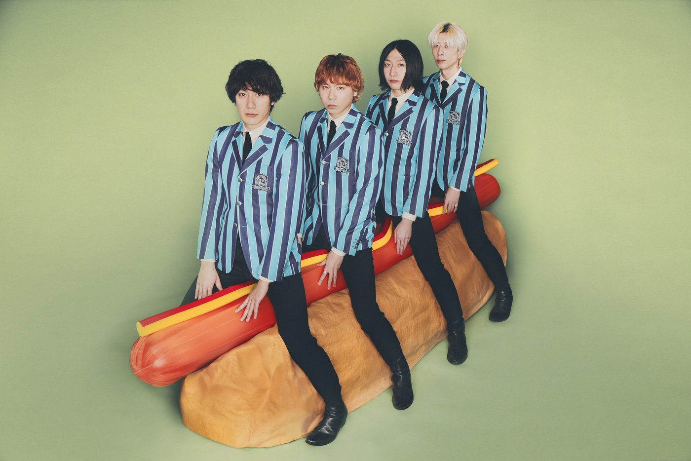 THE BAWDIES